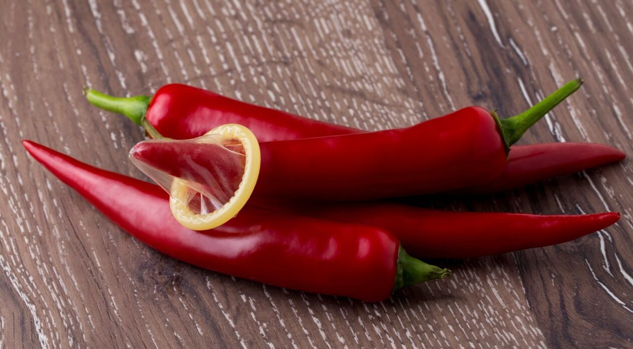Hot red pepper increases testosterone levels in the male body and improves potency